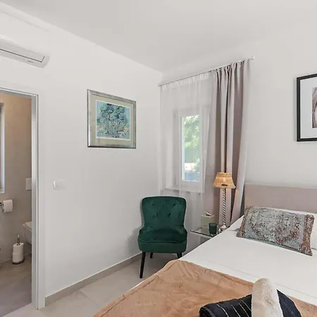 Holiday home Stunning In Stanisi *