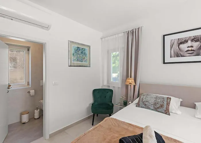 Holiday home Stunning In Stanisi *